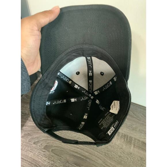 New Era Cap Co - USED - Picture 5 of 6